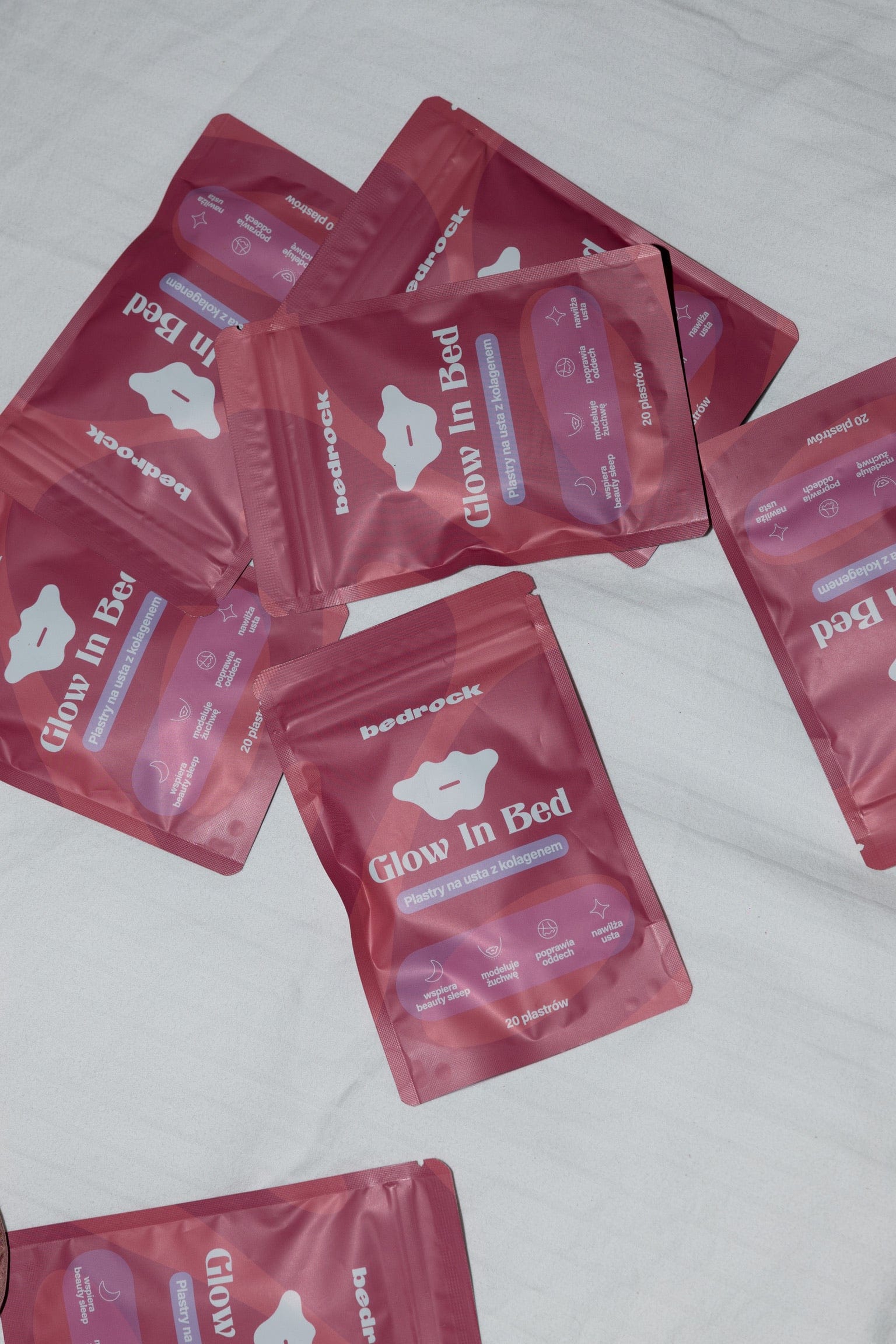 Plastry na usta do spania Glow in Bed – opakowanie kolagenowych plastrów Bedrock